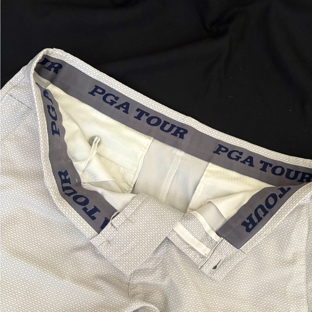 PGA Tour Light Gray Golf Shorts 32